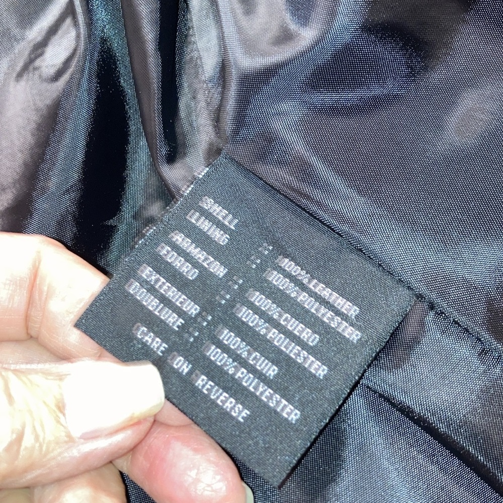 EUC  JLC NEW YORK blk leather blazer like new sz. L, 2 pockets. $59 - Picture 5 of 9